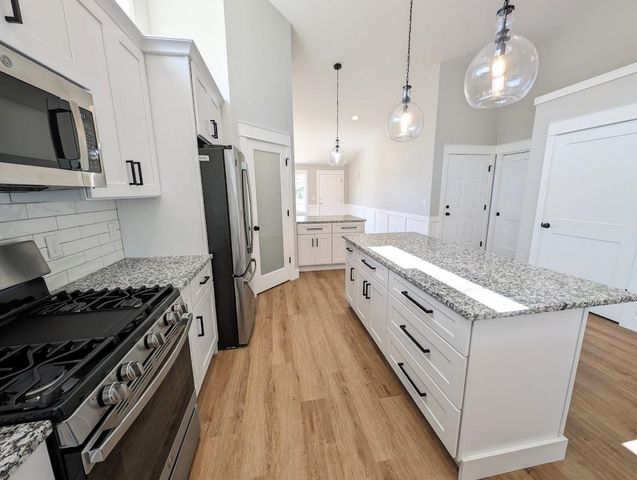 5977 Faith Boulevard, Bay City, MI 48706