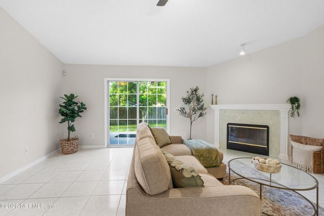 7668 FAWN LAKE Drive N, Jacksonville, FL 32256