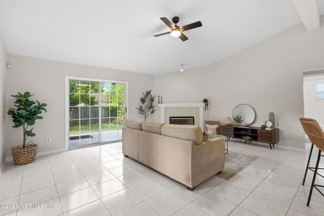 7668 FAWN LAKE Drive N, Jacksonville, FL 32256