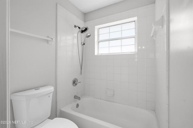 7668 FAWN LAKE Drive N, Jacksonville, FL 32256