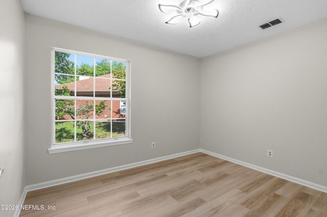 7668 FAWN LAKE Drive N, Jacksonville, FL 32256