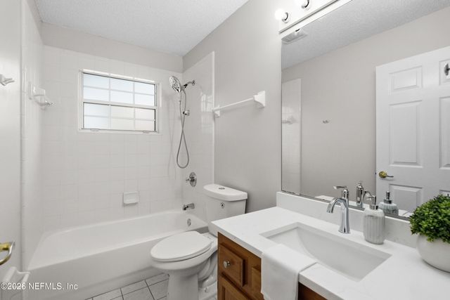 7668 FAWN LAKE Drive N, Jacksonville, FL 32256