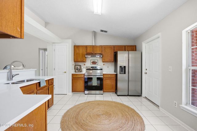 7668 FAWN LAKE Drive N, Jacksonville, FL 32256