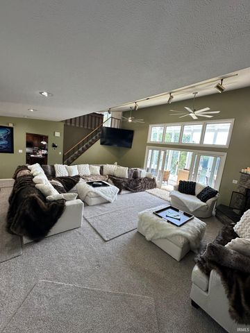50800 Lilac Road, South Bend, IN 46628