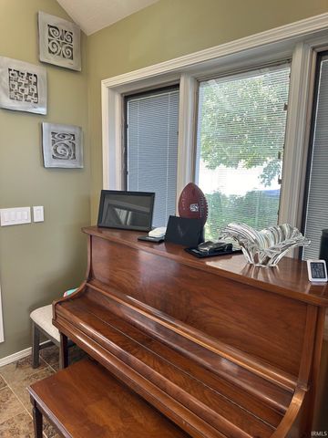 50800 Lilac Road, South Bend, IN 46628