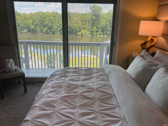 50800 Lilac Road, South Bend, IN 46628