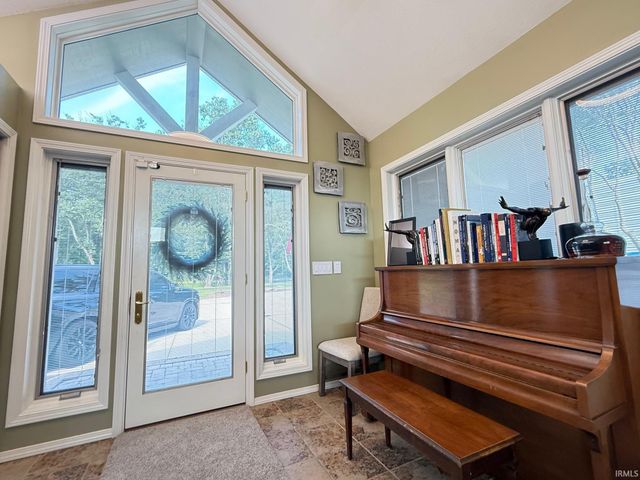 50800 Lilac Road, South Bend, IN 46628