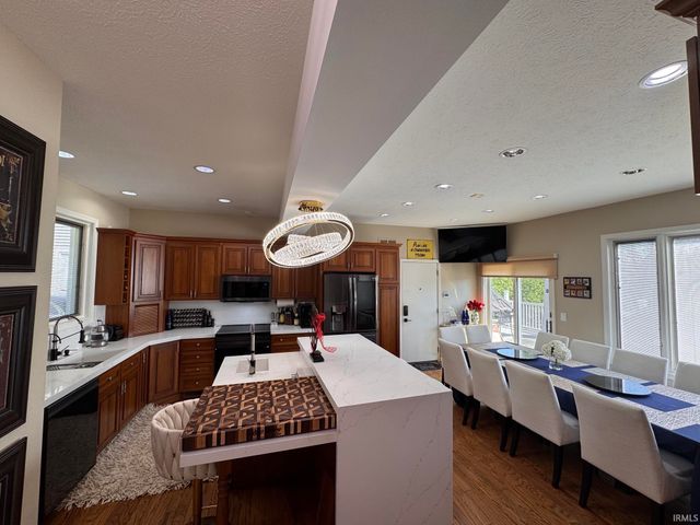 50800 Lilac Road, South Bend, IN 46628