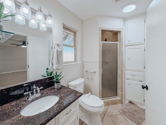 2013 Glenwood Circle, Corsicana, TX 75110