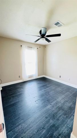 3003 Wood Fox Drive, Alvin, TX 77511