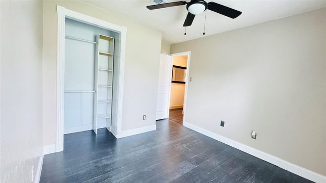 3003 Wood Fox Drive, Alvin, TX 77511
