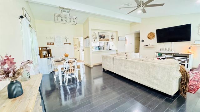 3003 Wood Fox Drive, Alvin, TX 77511