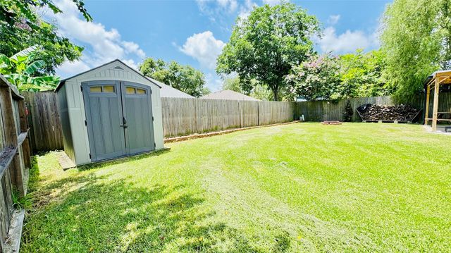 3003 Wood Fox Drive, Alvin, TX 77511