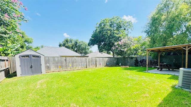 3003 Wood Fox Drive, Alvin, TX 77511