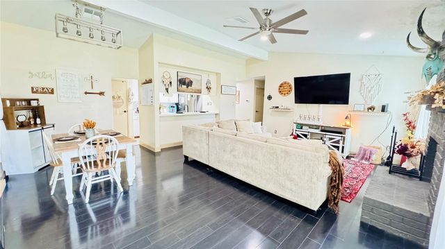 3003 Wood Fox Drive, Alvin, TX 77511