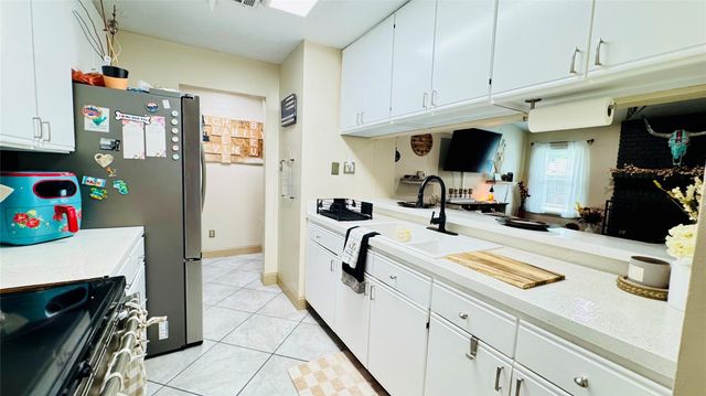 3003 Wood Fox Drive, Alvin, TX 77511