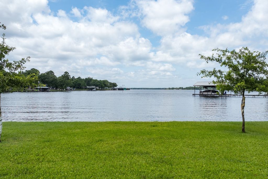 2927 County Road 1708, Malakoff, TX 75148