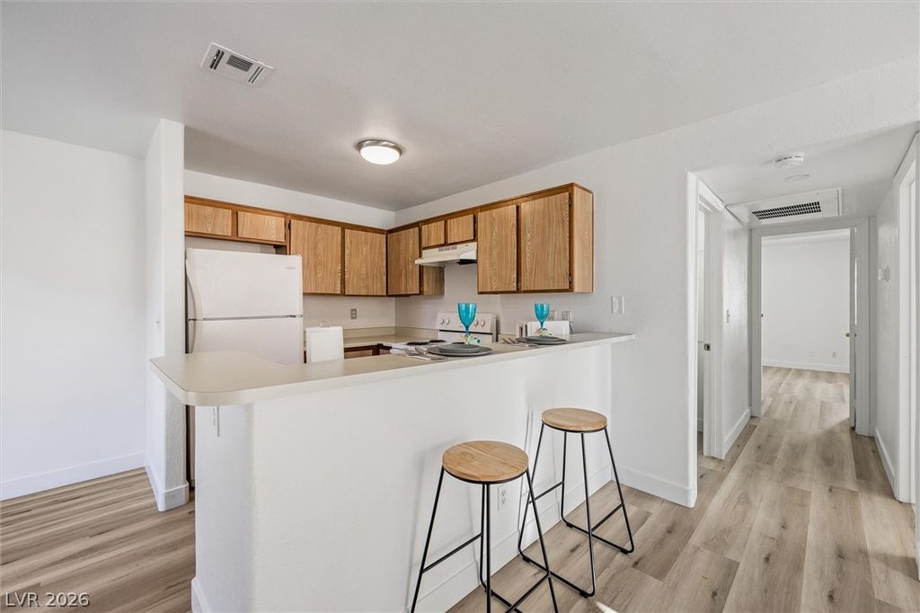 2980 Juniper Hills Boulevard 103, Las Vegas, NV 89142 — photo 2