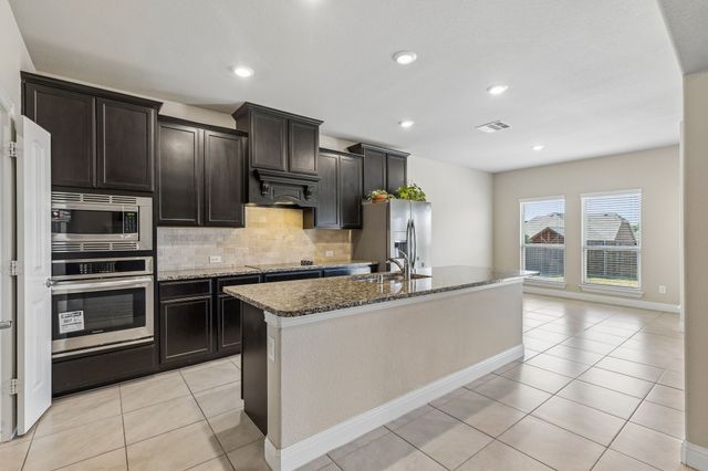 540 Winnetka Drive, Oak Point, TX 75068