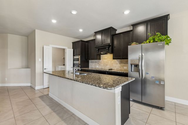 540 Winnetka Drive, Oak Point, TX 75068