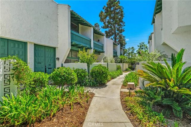 4938 Mcconnell, Los Angeles, CA 90066