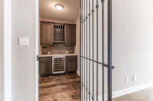 1050 Groveton Ridge Lane, Pinehurst, TX 77362