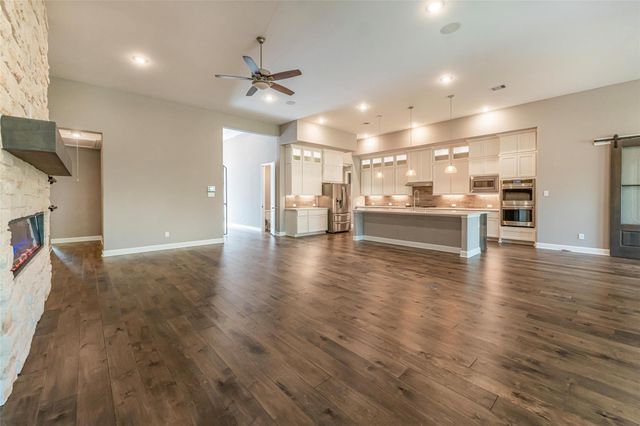 1050 Groveton Ridge Lane, Pinehurst, TX 77362