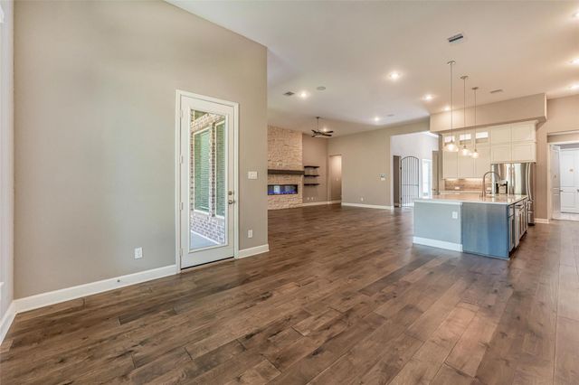 1050 Groveton Ridge Lane, Pinehurst, TX 77362