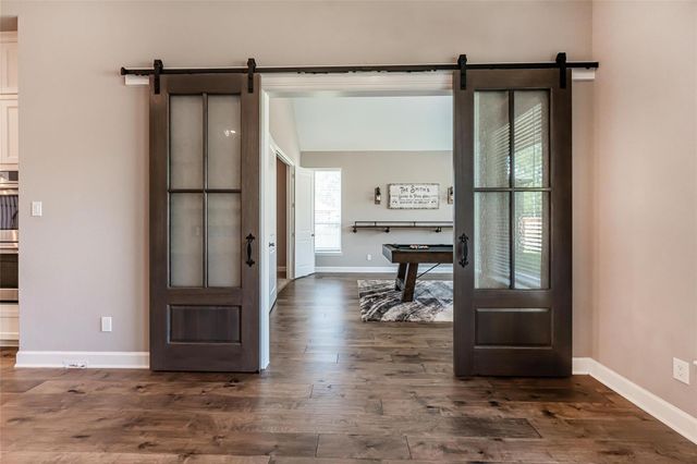 1050 Groveton Ridge Lane, Pinehurst, TX 77362