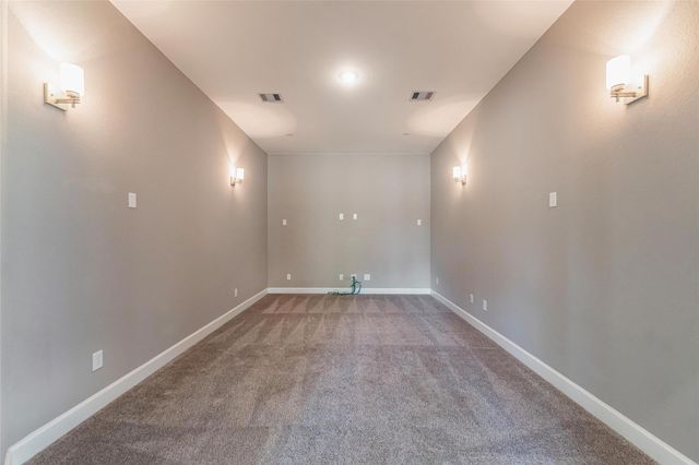 1050 Groveton Ridge Lane, Pinehurst, TX 77362