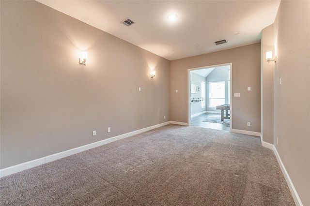 1050 Groveton Ridge Lane, Pinehurst, TX 77362