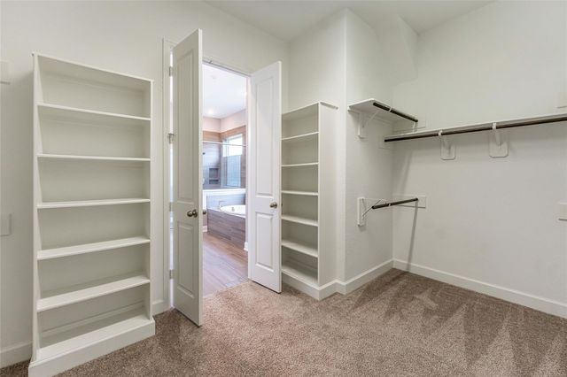 1050 Groveton Ridge Lane, Pinehurst, TX 77362