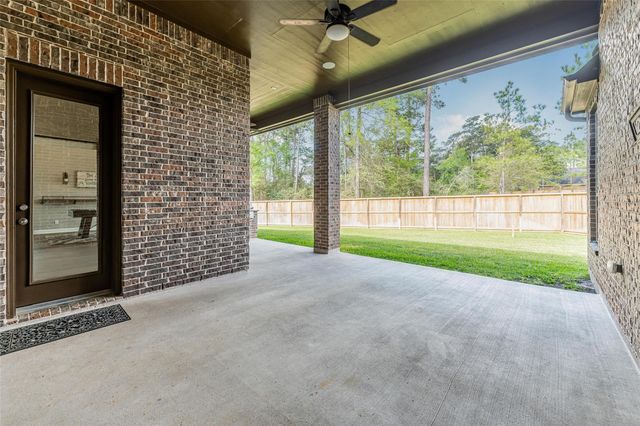 1050 Groveton Ridge Lane, Pinehurst, TX 77362