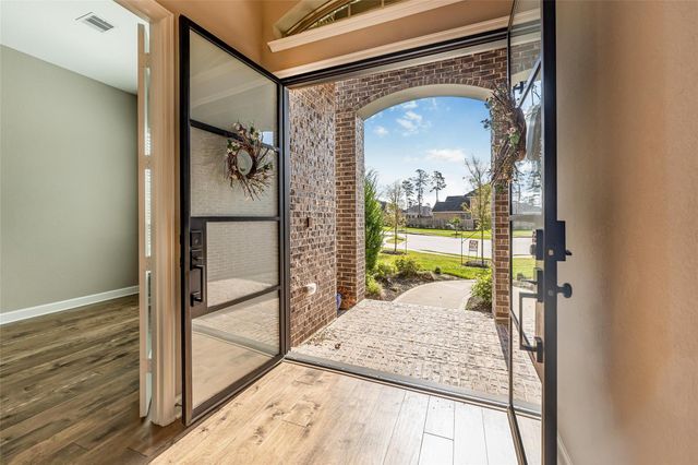 1050 Groveton Ridge Lane, Pinehurst, TX 77362