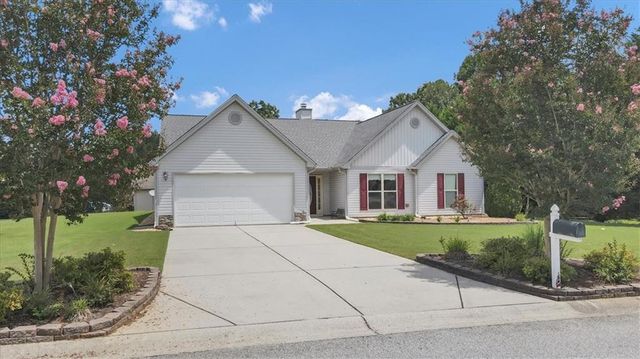 1411 Silvergate Way, Winder, GA 30680