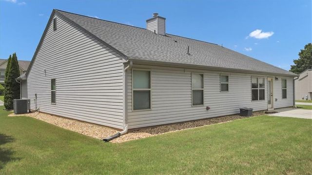 1411 Silvergate Way, Winder, GA 30680