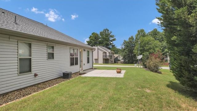 1411 Silvergate Way, Winder, GA 30680