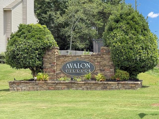 1411 Silvergate Way, Winder, GA 30680