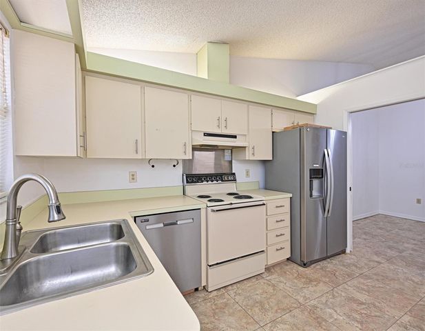 5506 37TH STREET E 4, Bradenton, FL 34203