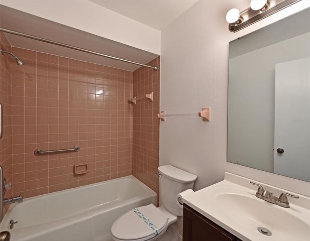 5506 37TH STREET E 4, Bradenton, FL 34203