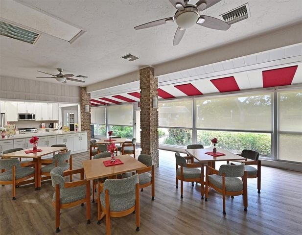 5506 37TH STREET E 4, Bradenton, FL 34203