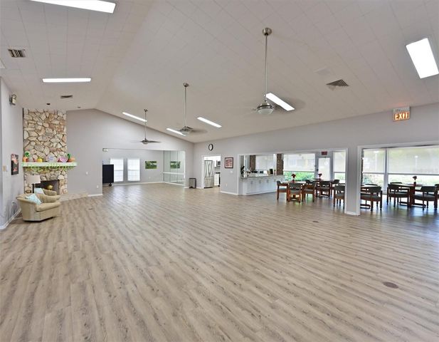 5506 37TH STREET E 4, Bradenton, FL 34203