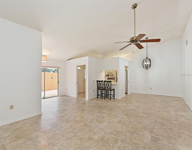 5506 37TH STREET E 4, Bradenton, FL 34203