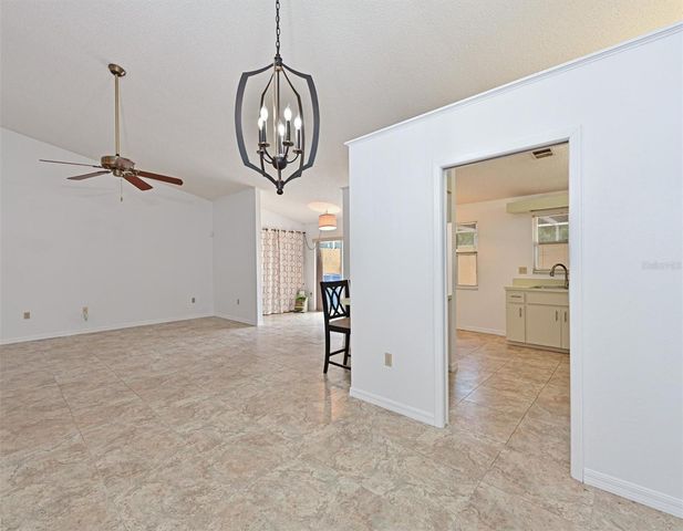 5506 37TH STREET E 4, Bradenton, FL 34203