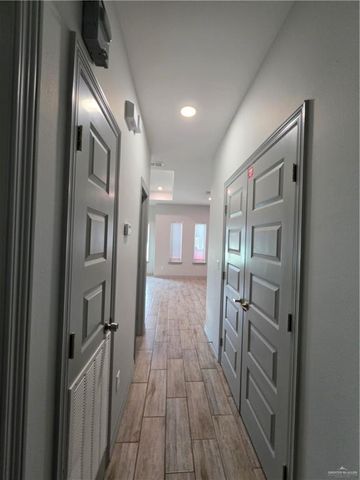 5804 Nightingale Avenue 4, Mcallen, TX 78504