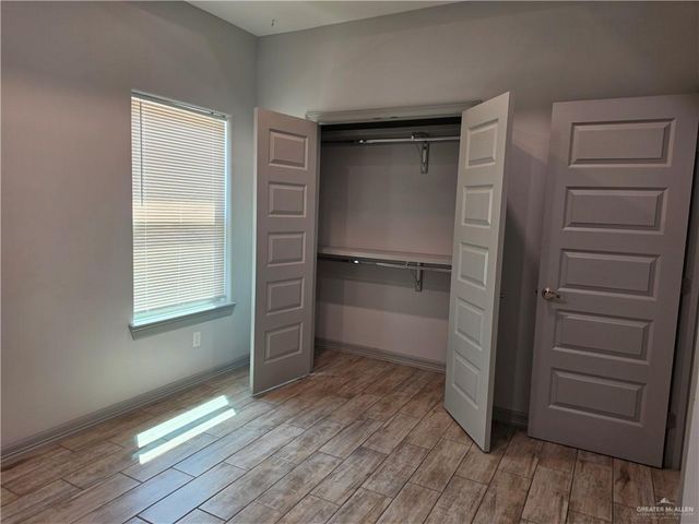 5804 Nightingale Avenue 4, Mcallen, TX 78504