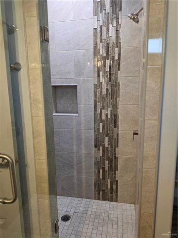 5804 Nightingale Avenue 4, Mcallen, TX 78504