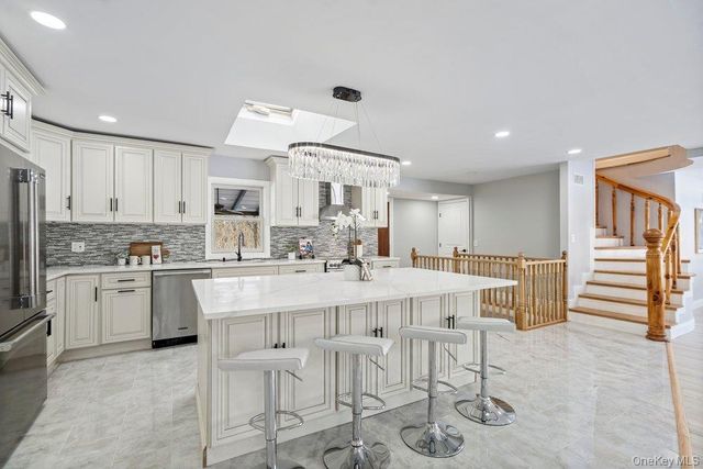 497 Woodbury Road, Cold Spring Harbor, NY 11724