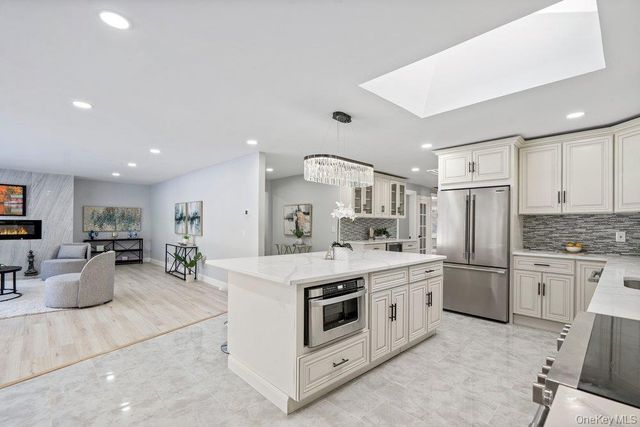 497 Woodbury Road, Cold Spring Harbor, NY 11724