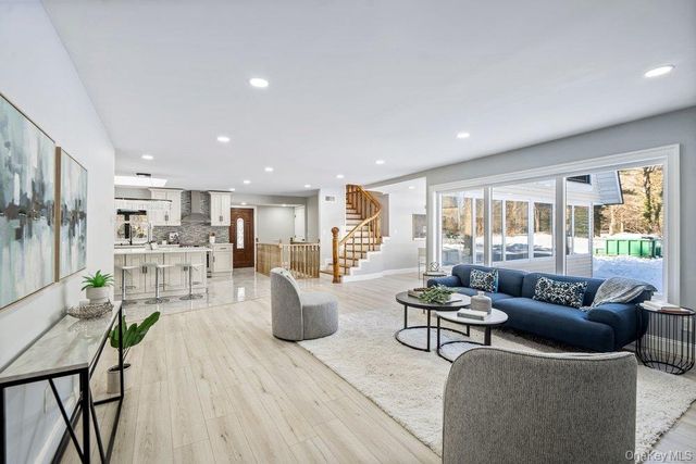 497 Woodbury Road, Cold Spring Harbor, NY 11724